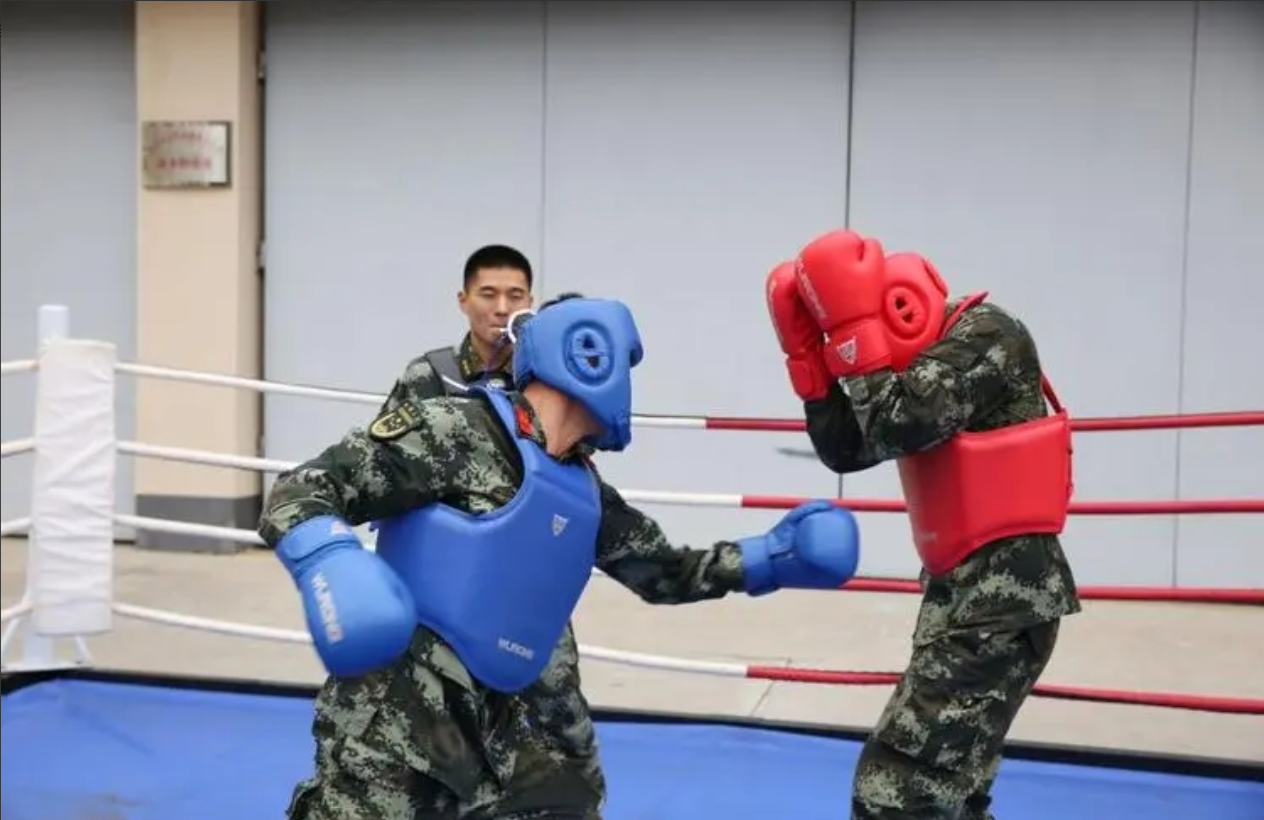 包含