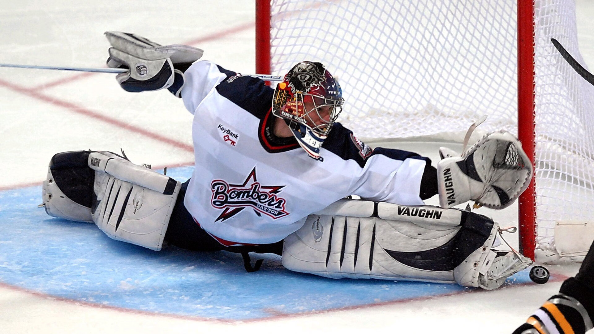 女性电竞新星崛起，打破偏见引领多样性发展，女性电竞第一人