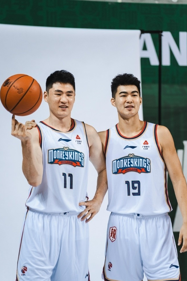 开云体育：全球视野下的运动员：如何提升国际形象的简单介绍